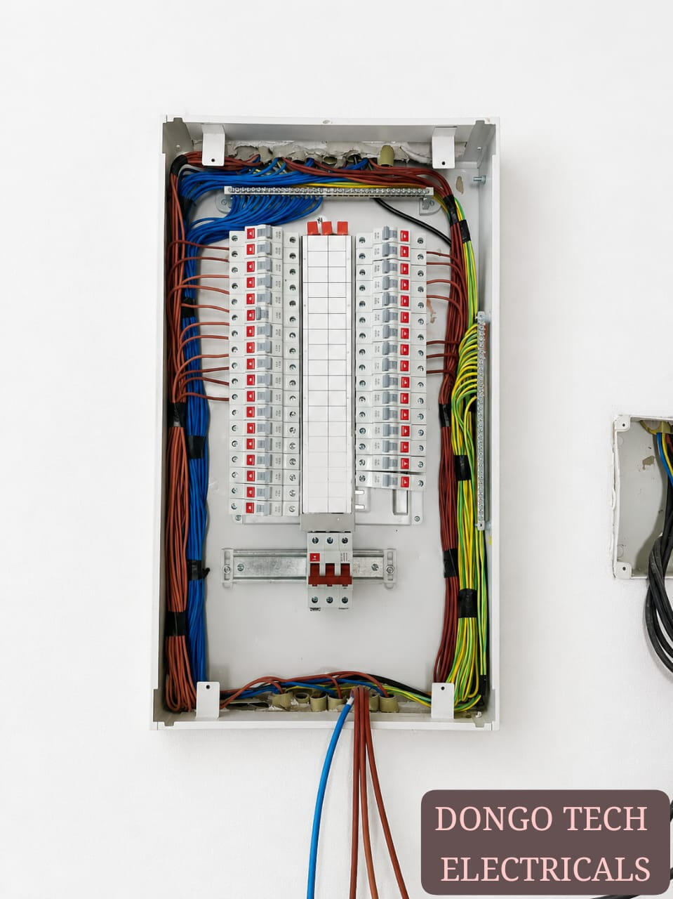 Distribution Board Dressing & Panel Wiring ⚡ Neat, professional distribution board dressing done right! At Dongo Tech Electricals, we don't just connect wires, we organize them for safety, easy maintenance and long-term reliability. Our recent work showcases: ✅ Properly color-coded and bundled cablin